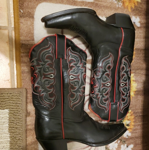 Rare Tony Lama Heart Embroidered Black Leather Sexy Western Boots Sz 7B - Picture 3 of 4